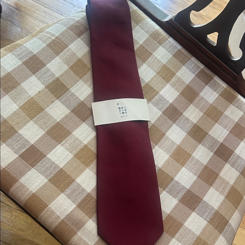 Kohl's Rich Burgundy Tie